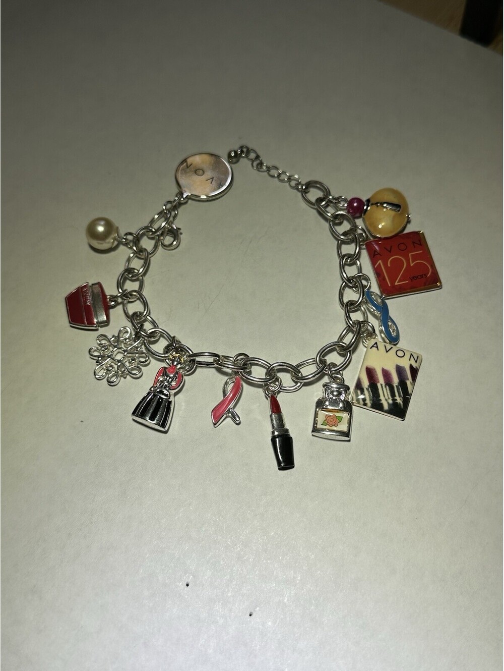 Vintage Avon 125 Years Charm Bracelet Silver Tone 7.5"Signed - Picture 3 of 5